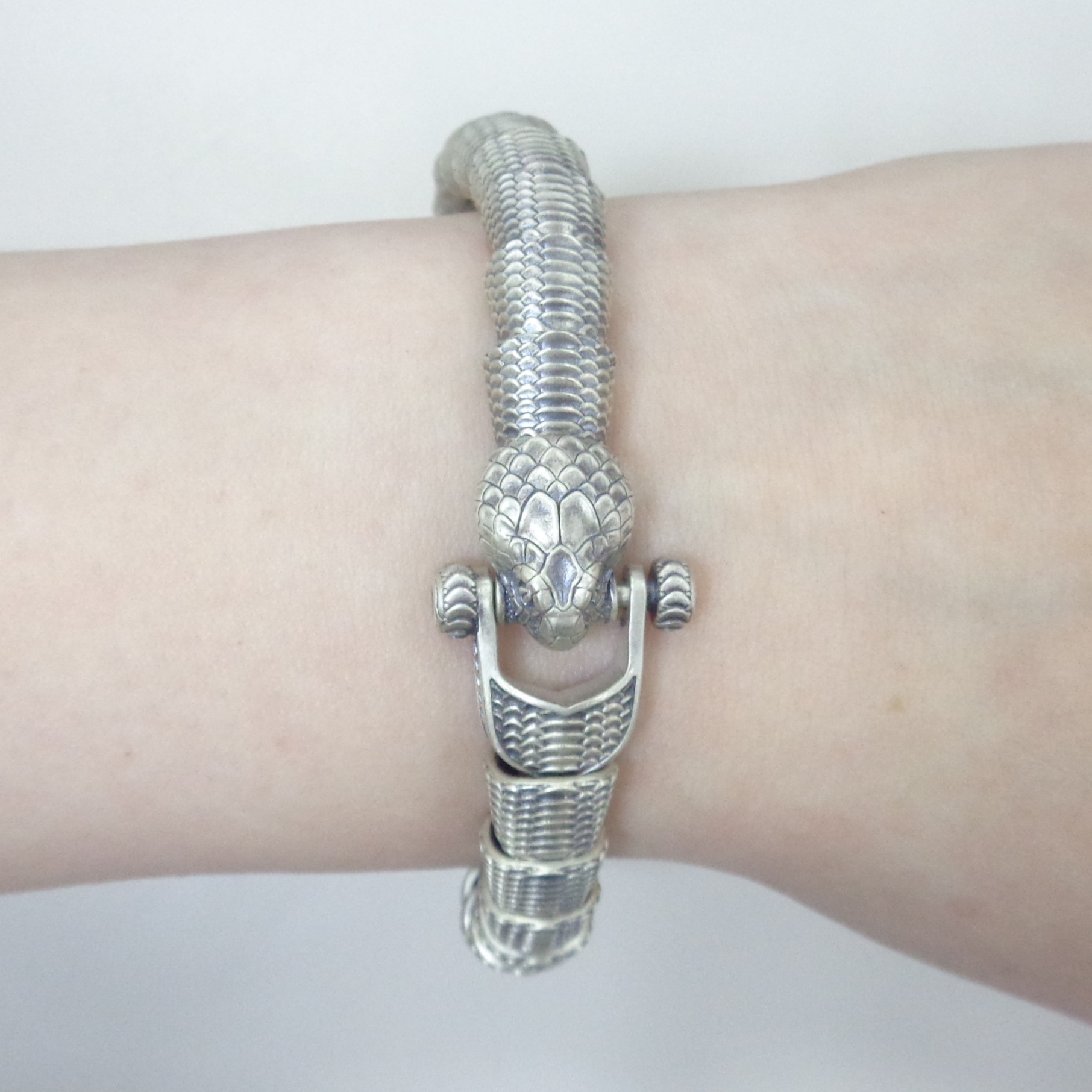 Серебряный браслет "Василиск"